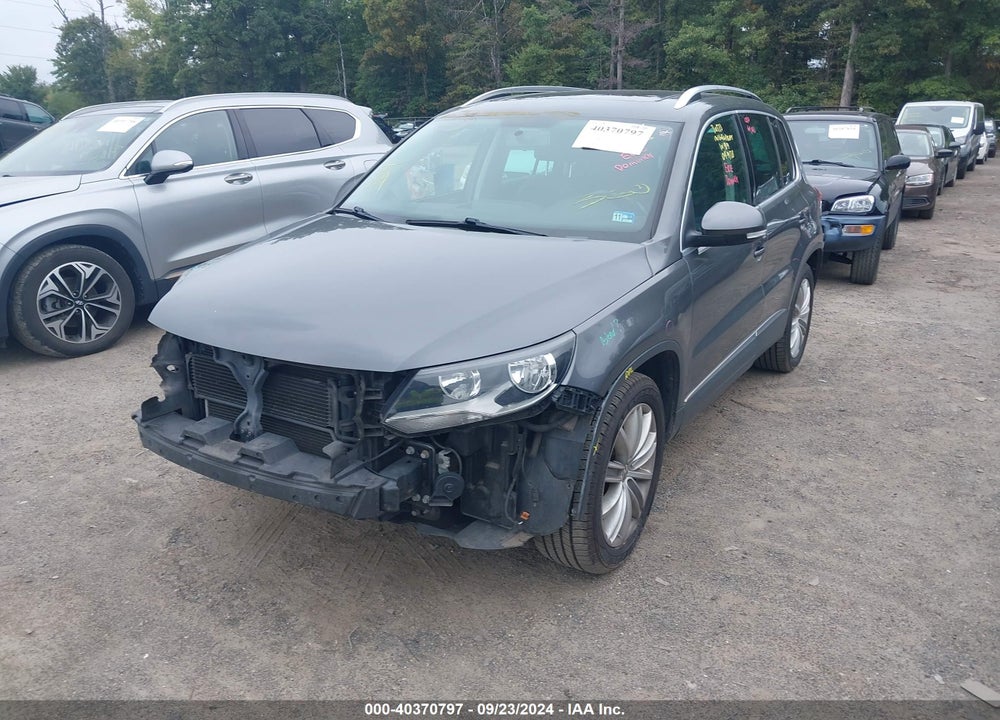 2013 VOLKSWAGEN TIGUAN SE VIN: WVGBV7AX4DW006171