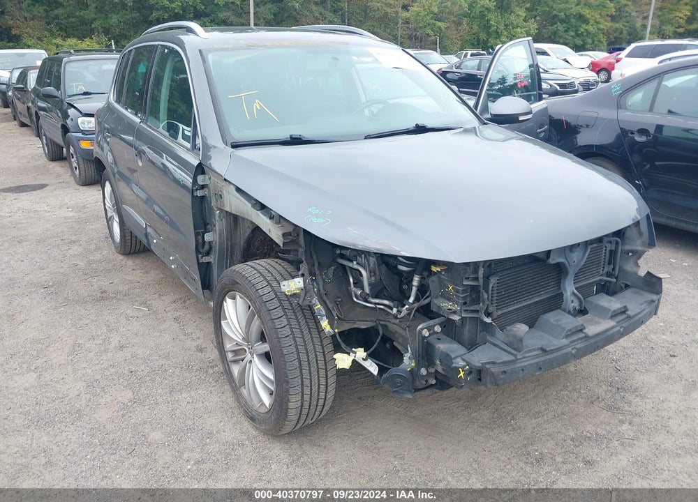2013 VOLKSWAGEN TIGUAN SE VIN: WVGBV7AX4DW006171