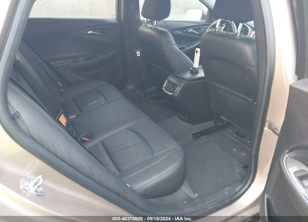 2019 CHEVROLET MALIBU LT VIN: 1G1ZD5ST8KF174617