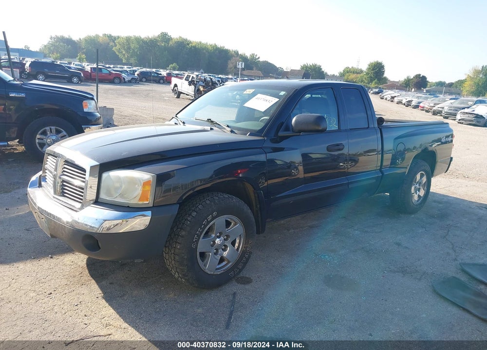 2005 DODGE DAKOTA SLT VIN: 1D7HW42N75S167300