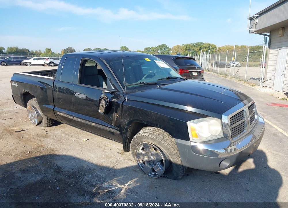 2005 DODGE DAKOTA SLT VIN: 1D7HW42N75S167300