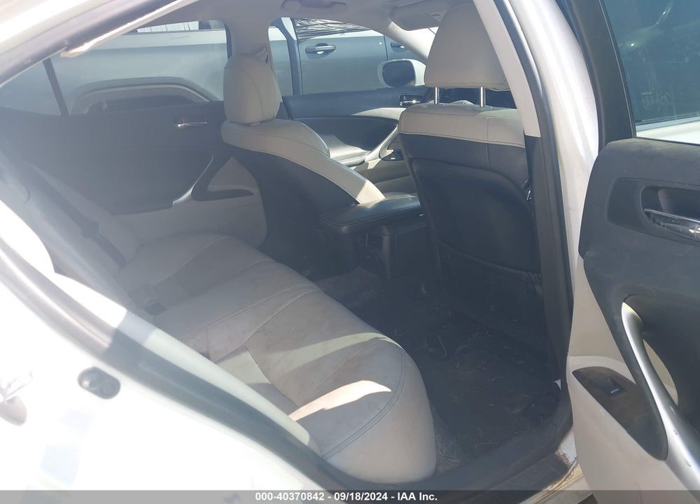 2010 LEXUS IS 250 VIN: JTHBF5C29A5116057