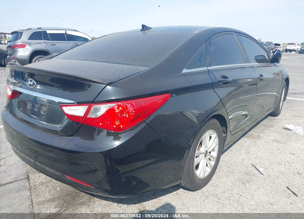 2013 HYUNDAI SONATA GLS VIN: 5NPEB4AC4DH737159
