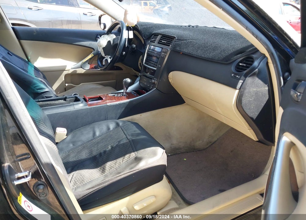 2007 LEXUS IS VIN: JTHBK262X72041580