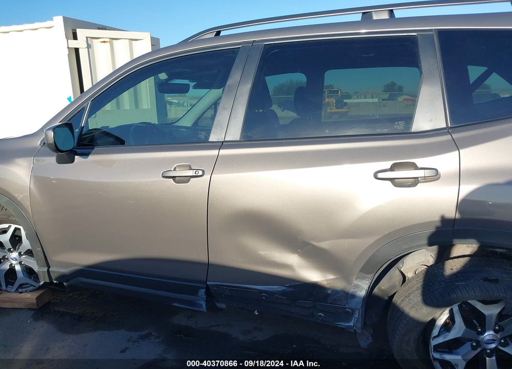 2019 SUBARU FORESTER PREMIUM VIN: JF2SKAEC0KH497293