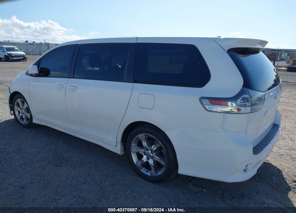 2011 TOYOTA SIENNA SE VIN: 5TDXK3DC3BS164647