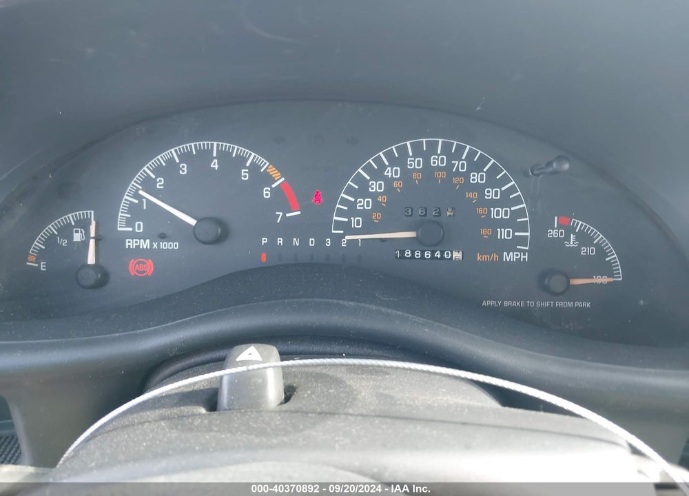 2002 PONTIAC GRAND PRIX SE VIN: 1G2WK52J22F290320