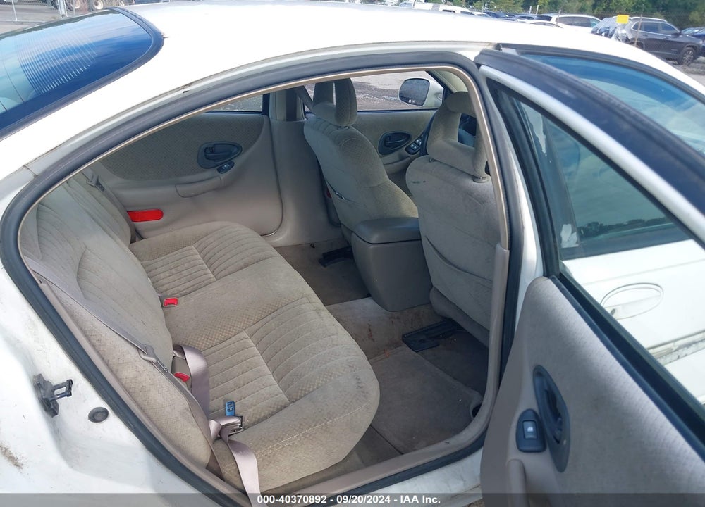 2002 PONTIAC GRAND PRIX SE VIN: 1G2WK52J22F290320