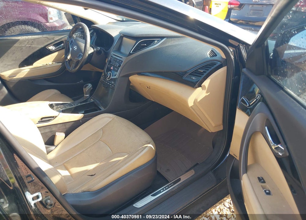 2016 HYUNDAI AZERA VIN: KMHFG4JG9GA569440