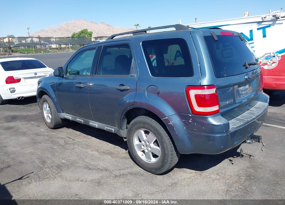 2010 FORD ESCAPE XLS VIN: 1FMCU0C72AKD34901