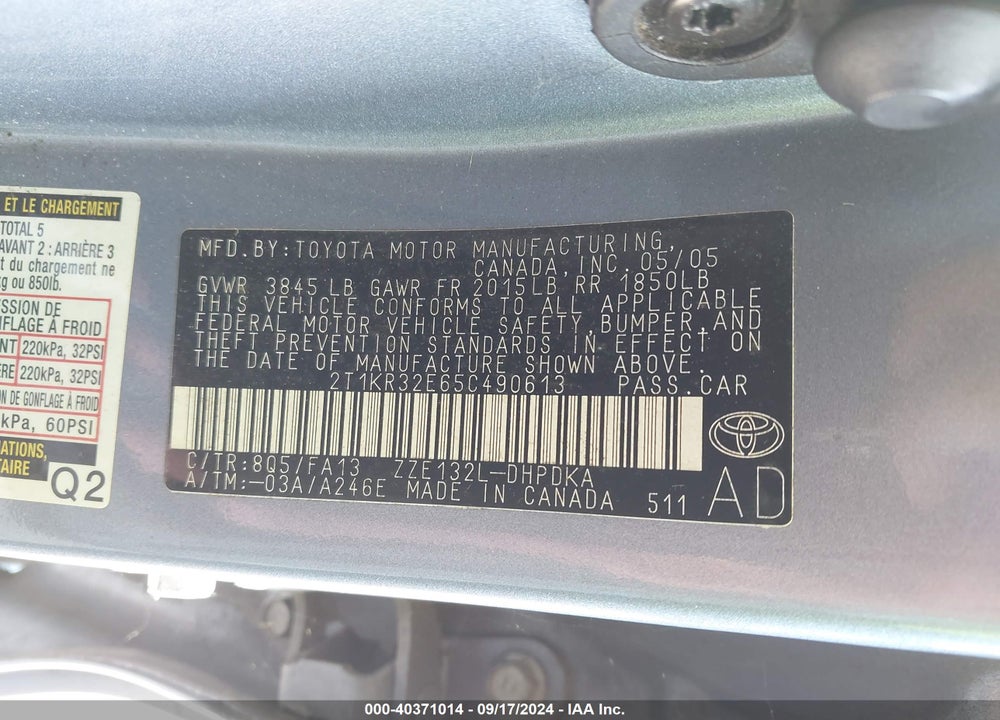 2005 TOYOTA MATRIX VIN: 2T1KR32E65C490613