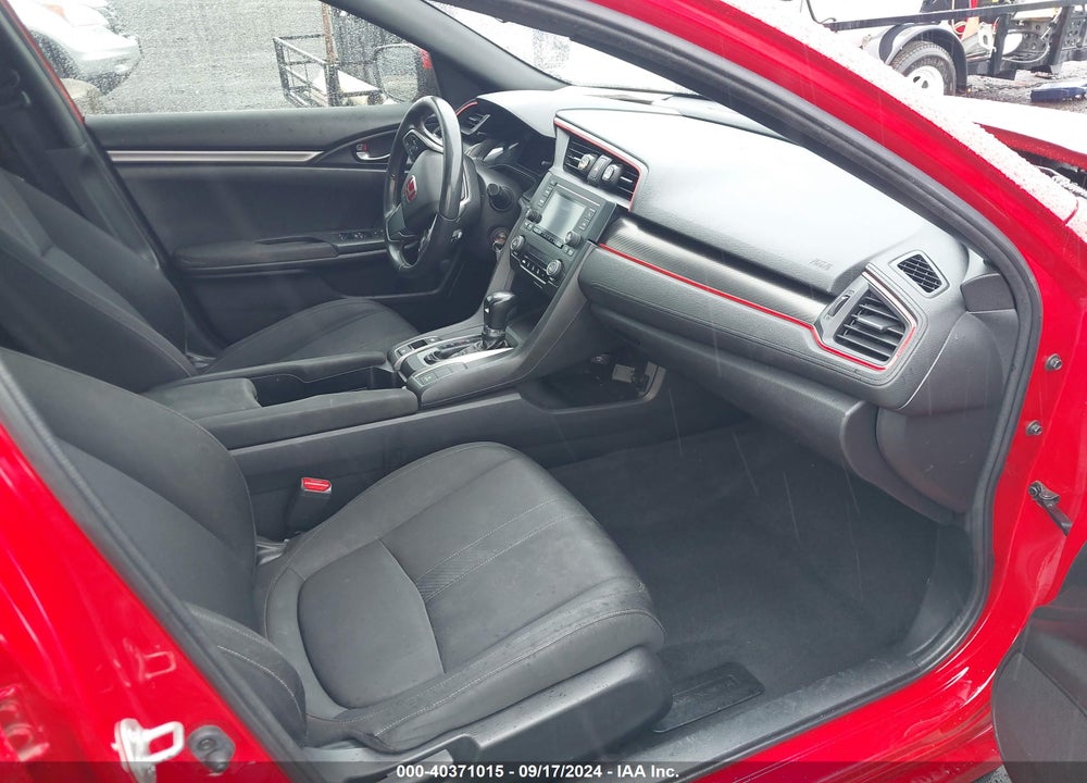 2018 HONDA CIVIC SPORT VIN: SHHFK7H43JU237748