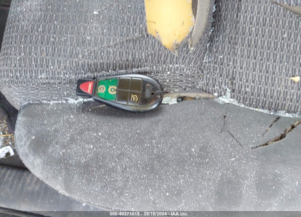 2010 JEEP COMMANDER SPORT VIN: 1J4RG4GK7AC128957
