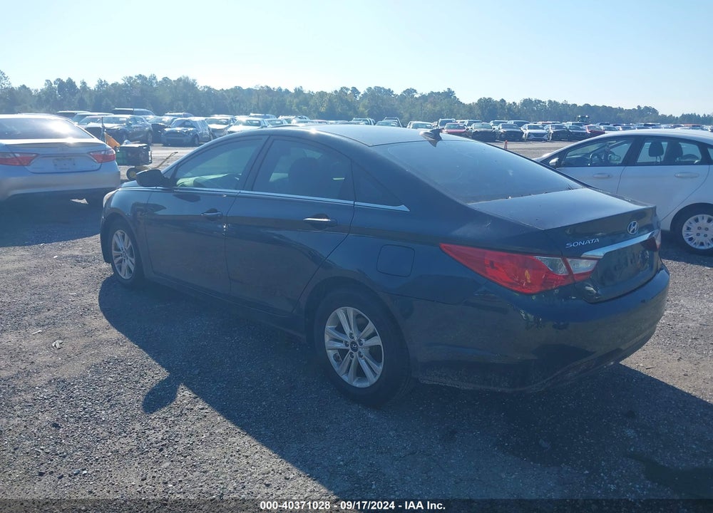 2013 HYUNDAI SONATA GLS VIN: 5NPEB4AC8DH517426