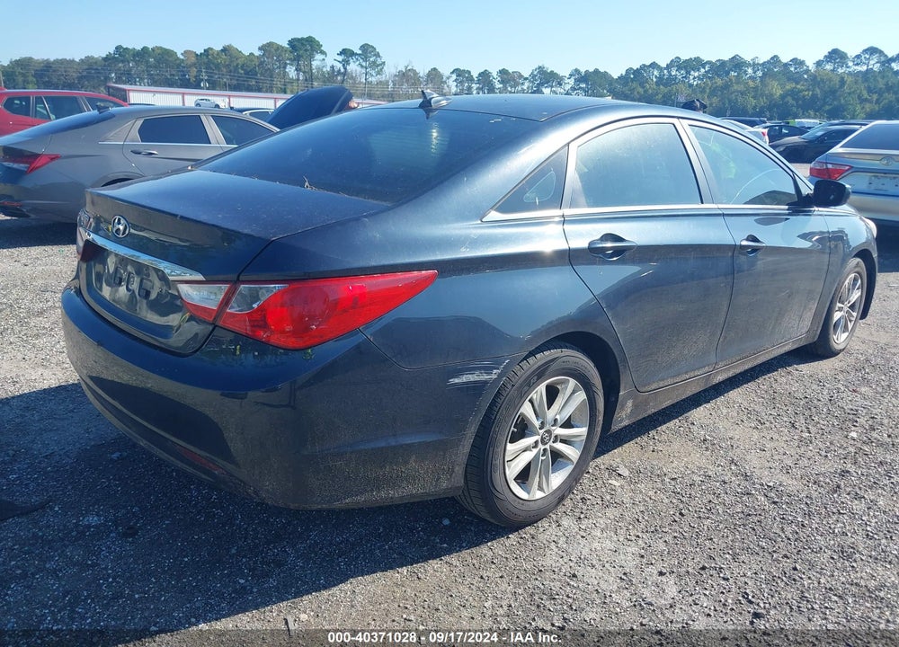 2013 HYUNDAI SONATA GLS VIN: 5NPEB4AC8DH517426