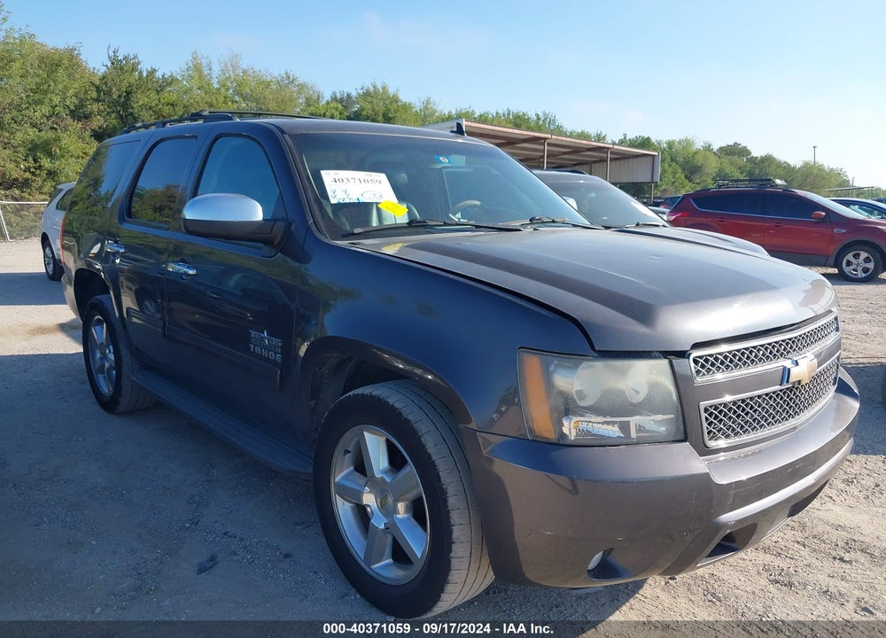 2011 CHEVROLET TAHOE LT VIN: 1GNSCBE03BR256465