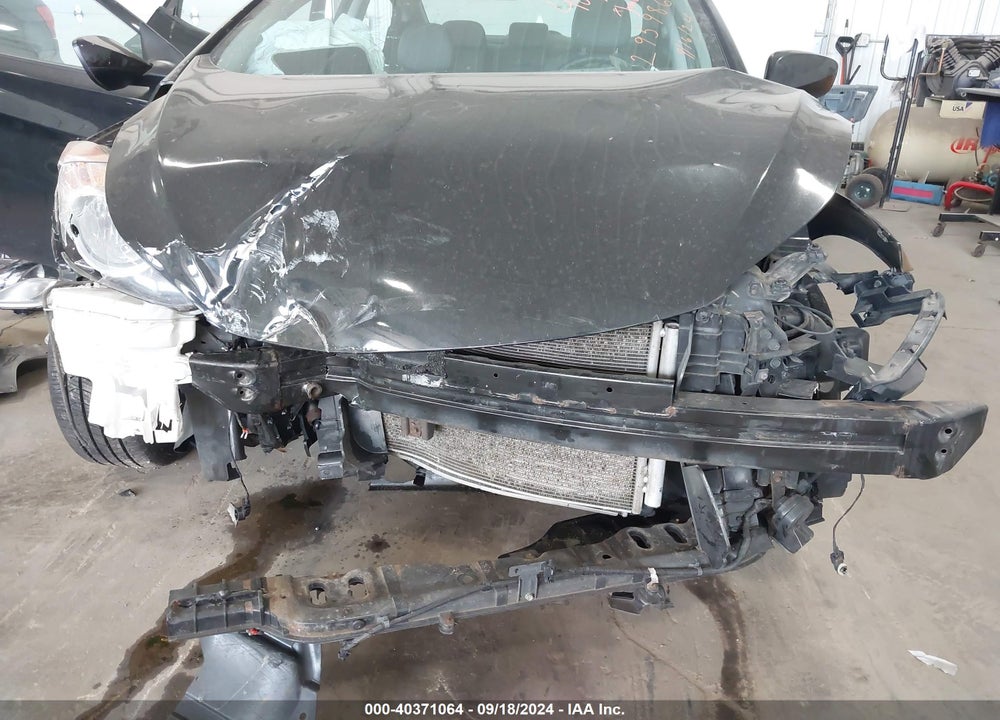 2013 HYUNDAI ELANTRA GLS VIN: 5NPDH4AE0DH434777