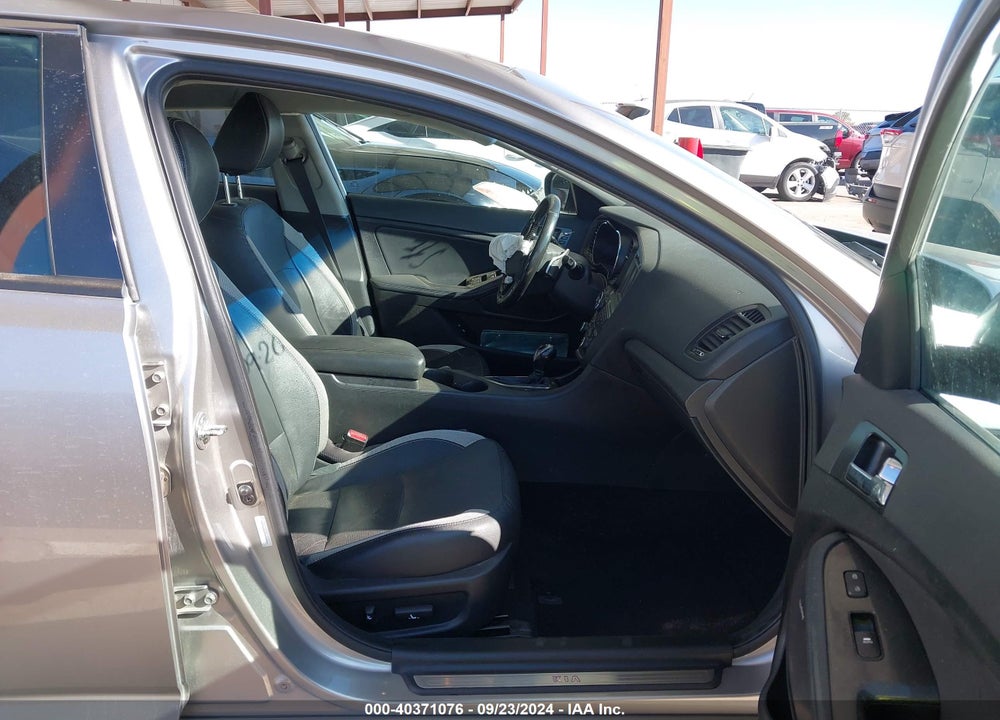 2012 KIA OPTIMA SX VIN: 5XXGR4A69CG028851
