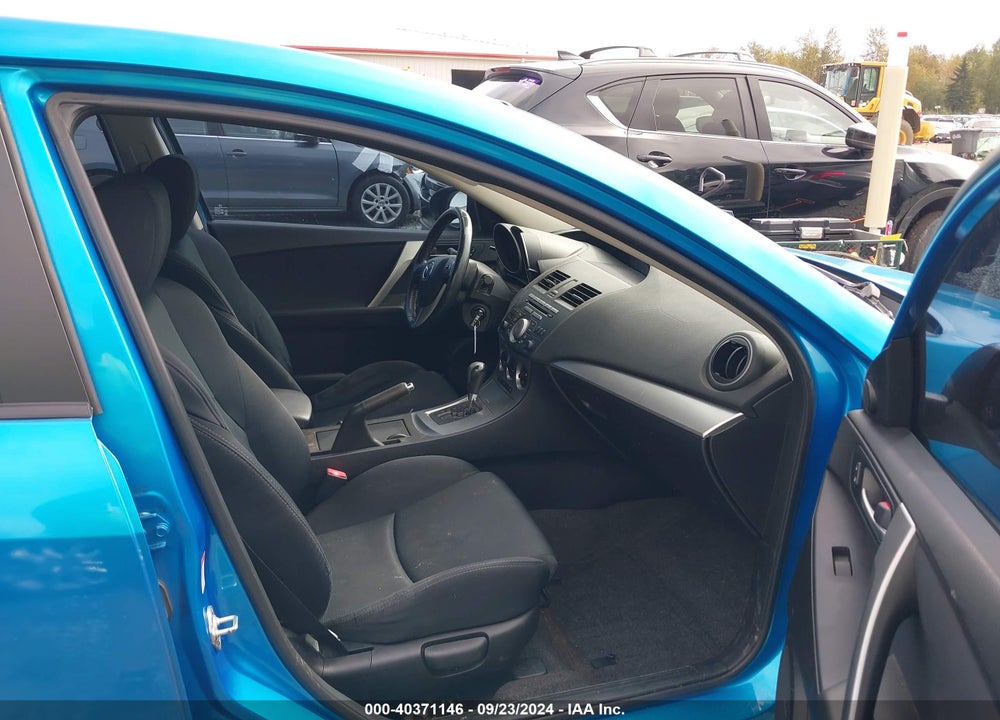 2010 MAZDA 3 S SPORT VIN: JM1BL1S62A1350880