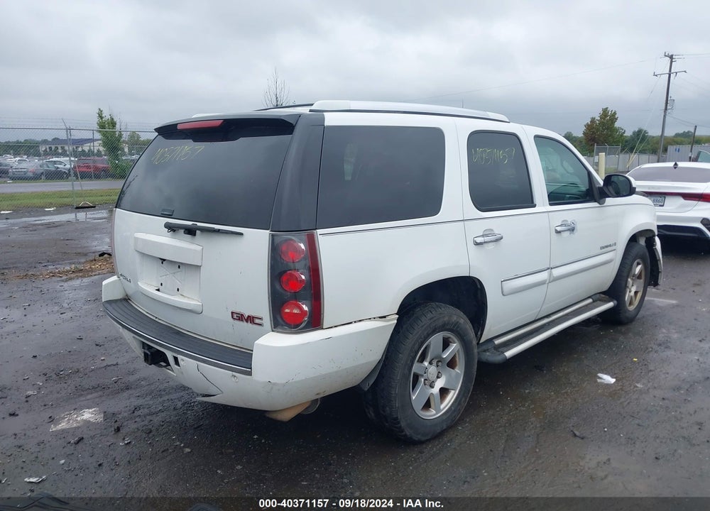 2007 GMC YUKON DENALI VIN: 1GKFK63897J245591