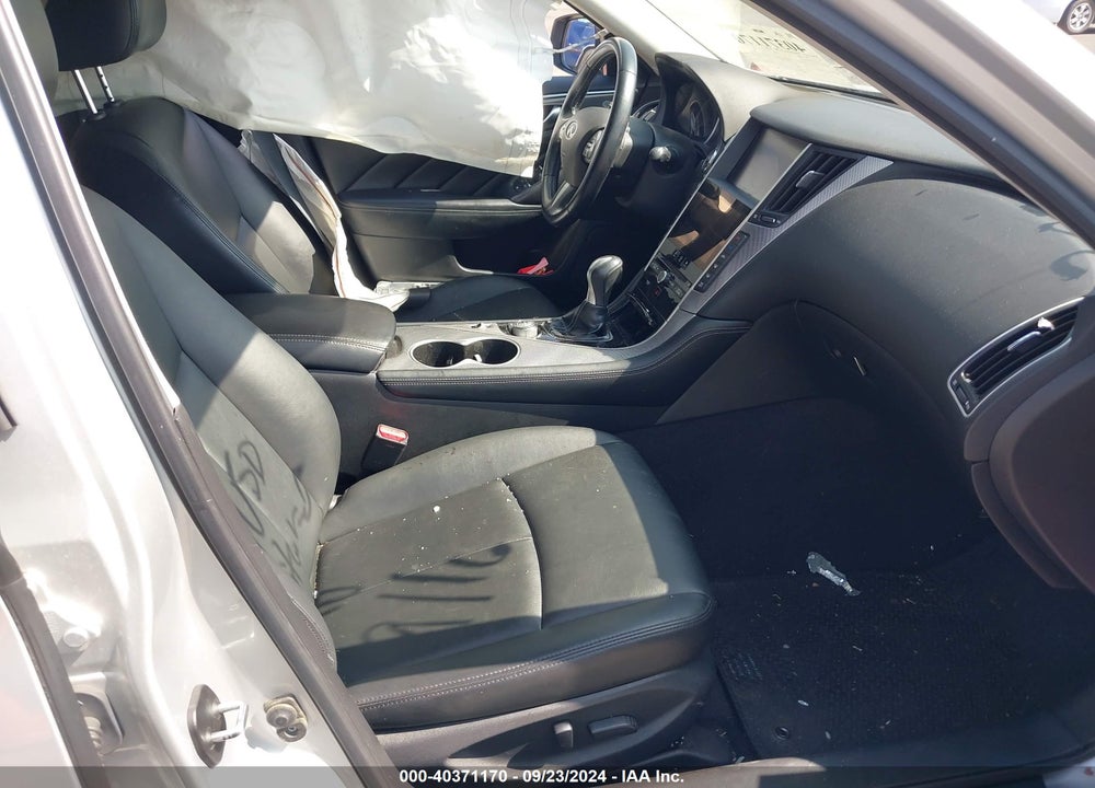 2017 INFINITI Q50 2.0T BASE VIN: JN1CV7AP2HM641869