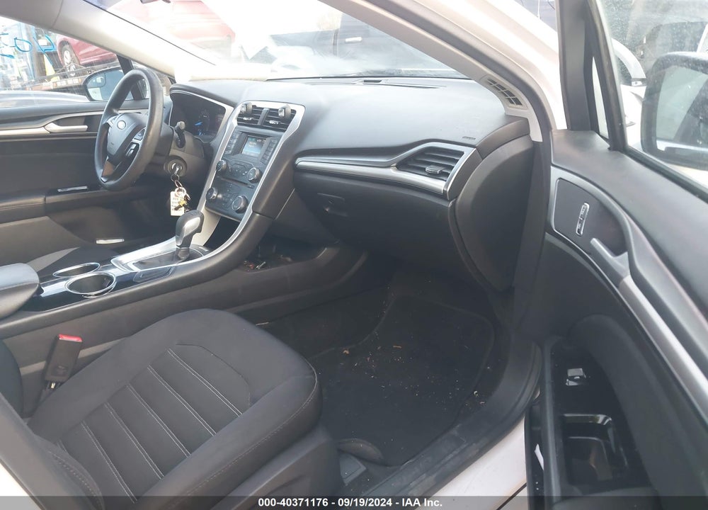 2013 FORD FUSION SE VIN: 3FA6P0H7XDR213184