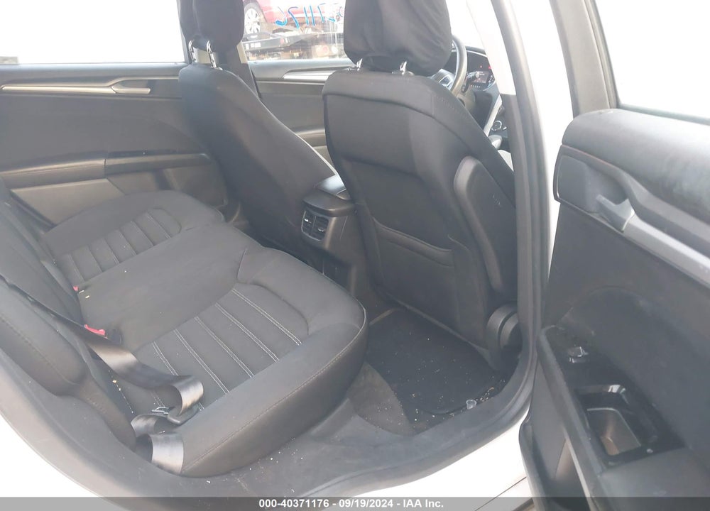 2013 FORD FUSION SE VIN: 3FA6P0H7XDR213184