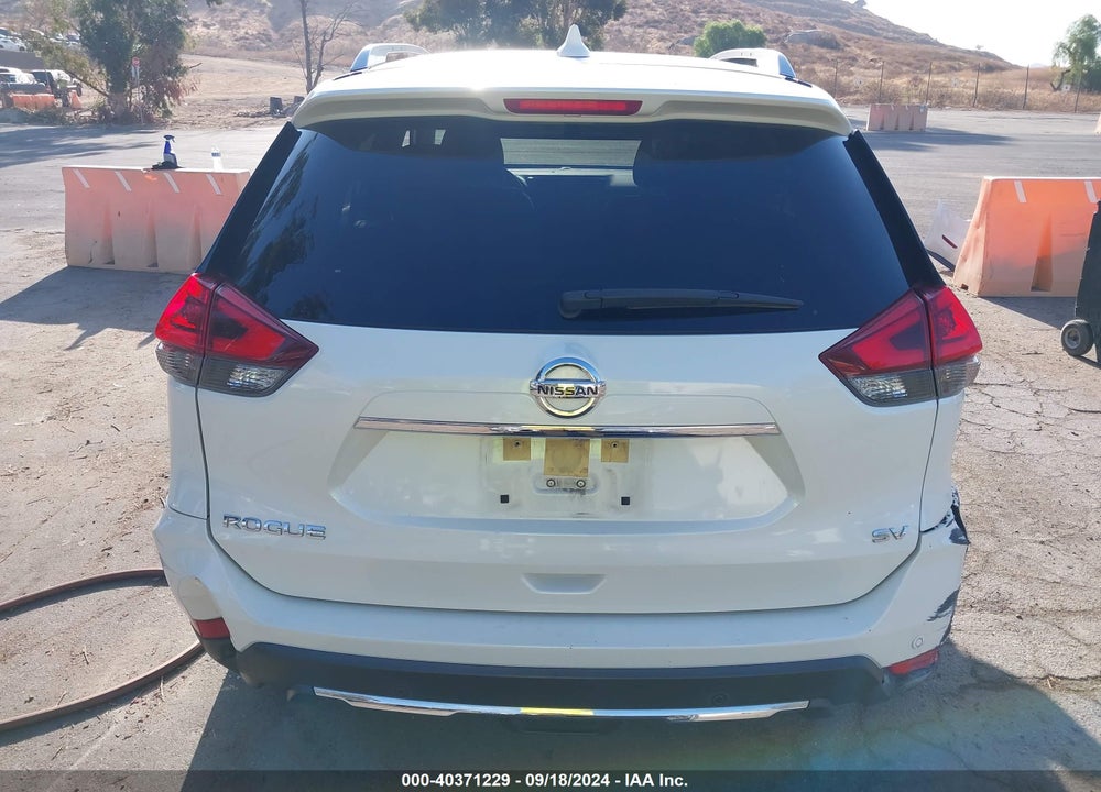 2019 NISSAN ROGUE SV VIN: JN8AT2MT0KW264948
