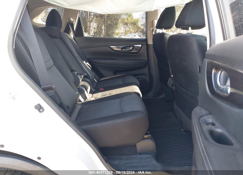 2019 NISSAN ROGUE SV VIN: JN8AT2MT0KW264948