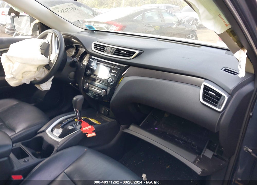 2014 NISSAN ROGUE SV VIN: 5N1AT2MV9EC813173