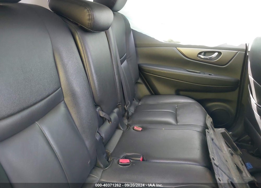2014 NISSAN ROGUE SV VIN: 5N1AT2MV9EC813173