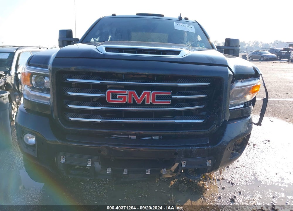 2018 GMC SIERRA 2500HD SLT VIN: 1GT12TEYXJF244073