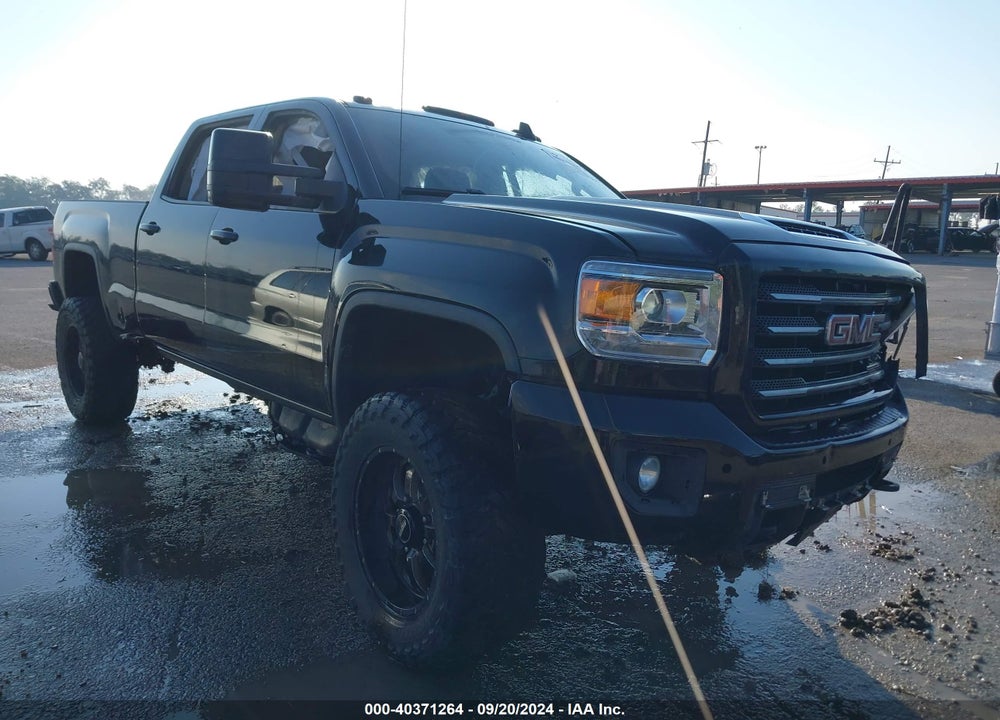 2018 GMC SIERRA 2500HD SLT VIN: 1GT12TEYXJF244073
