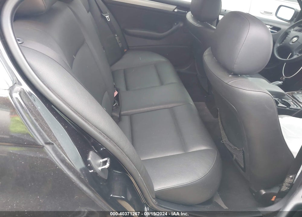 2004 BMW 330I VIN: WBAEV53454KM36823