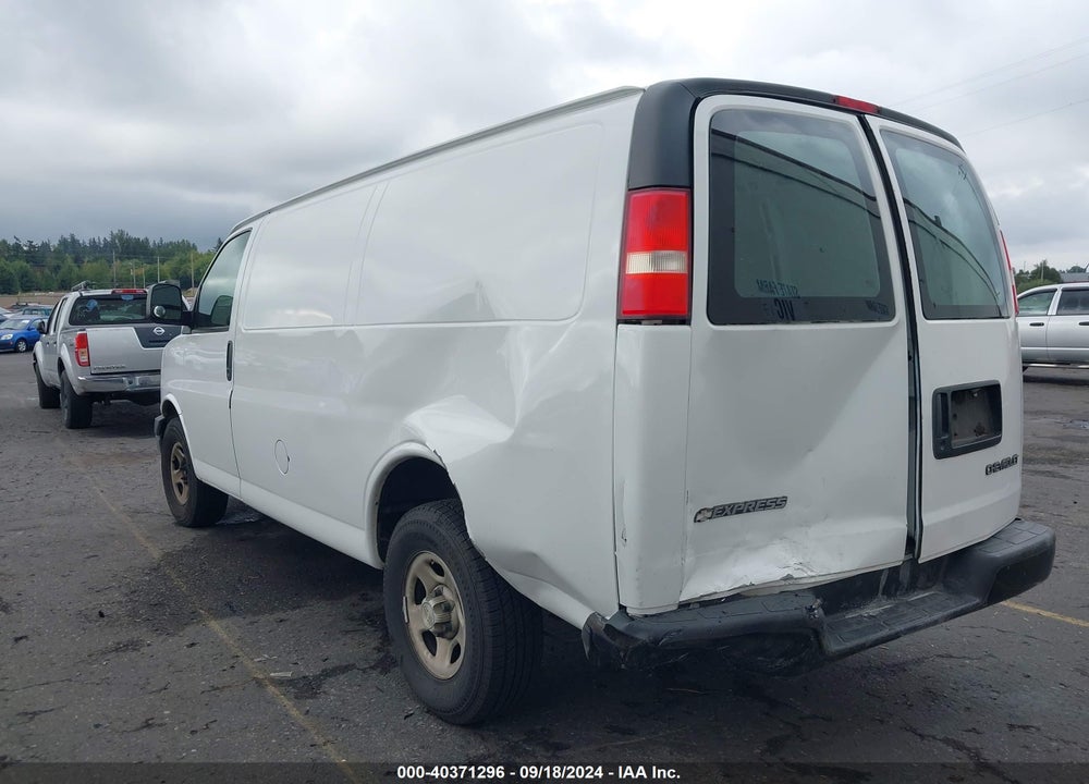 2006 CHEVROLET EXPRESS WORK VAN VIN: 1GCFG15X961100554