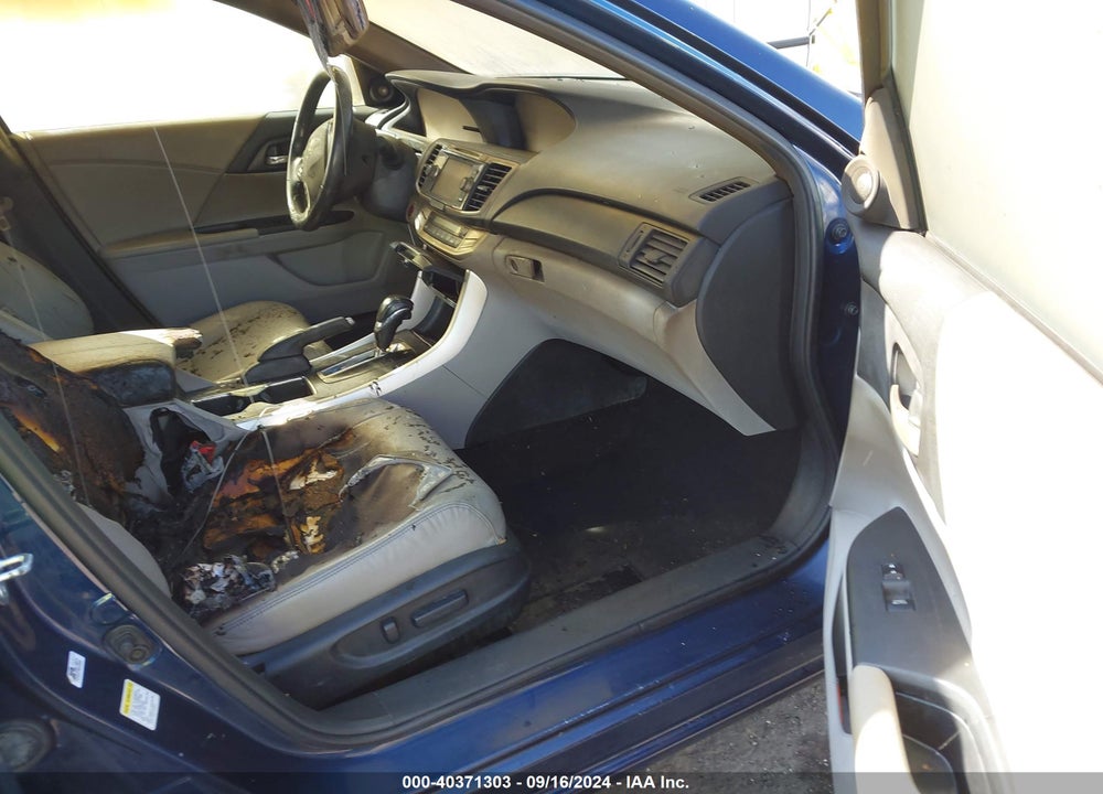2015 HONDA ACCORD EX-L V-6 VIN: 1HGCR3F85FA037731