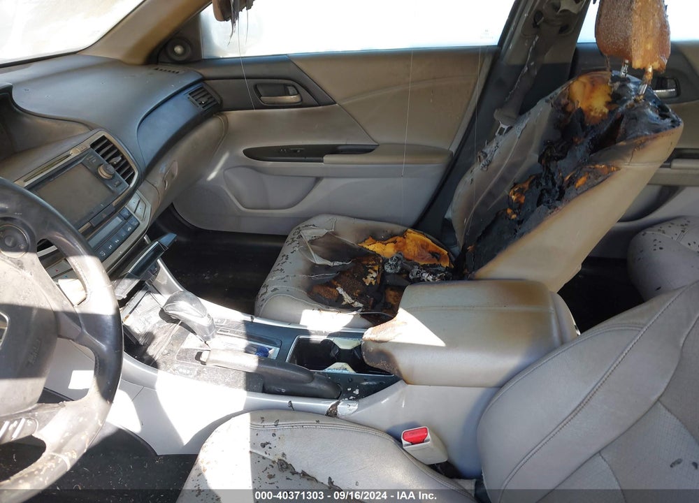 2015 HONDA ACCORD EX-L V-6 VIN: 1HGCR3F85FA037731