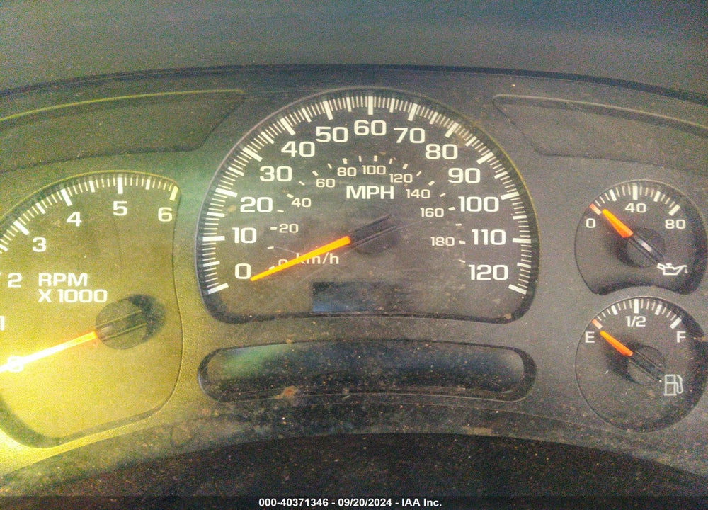 2005 CHEVROLET SUBURBAN 1500 LT VIN: 3GNEC16Z55G111078