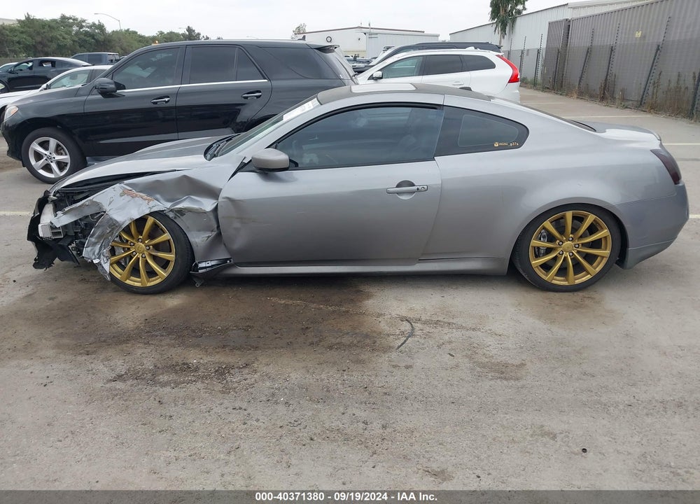2008 INFINITI G37 SPORT VIN: JNKCV64EX8M108765