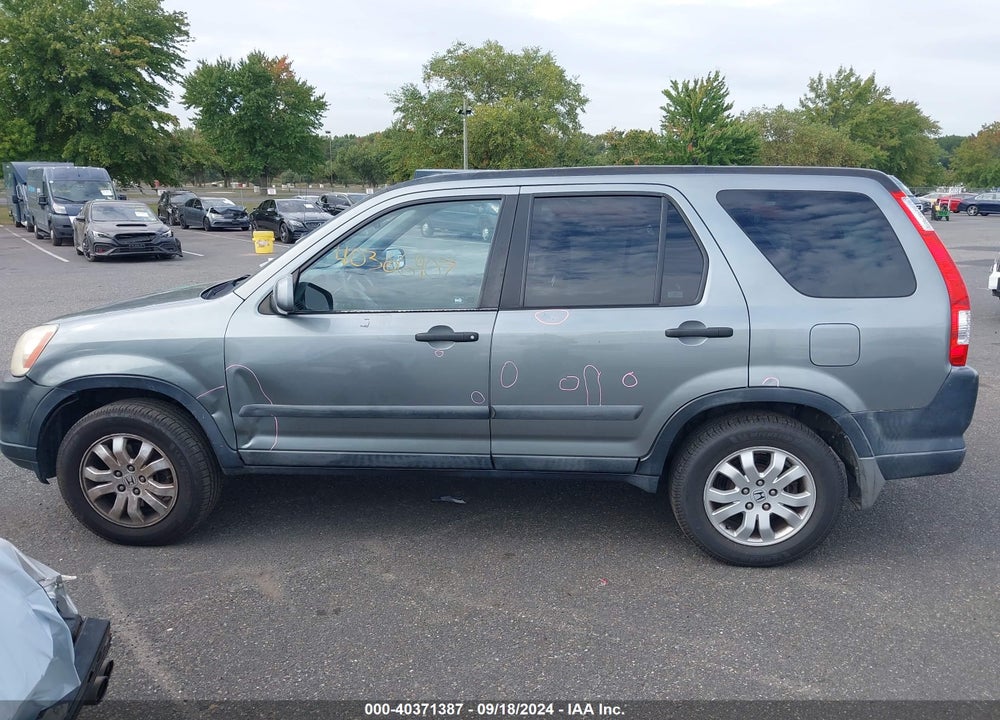 2005 HONDA CR-V EX VIN: SHSRD78805U347909