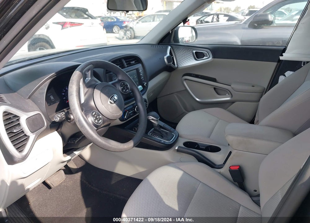2020 KIA SOUL LX VIN: KNDJ23AU9L7123373