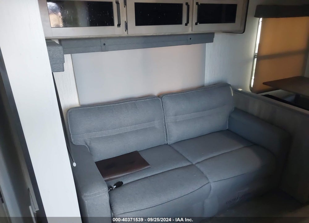 2022 FOREST RIVER PUT26RBSS VIN: 5ZT2PURB5N4012921