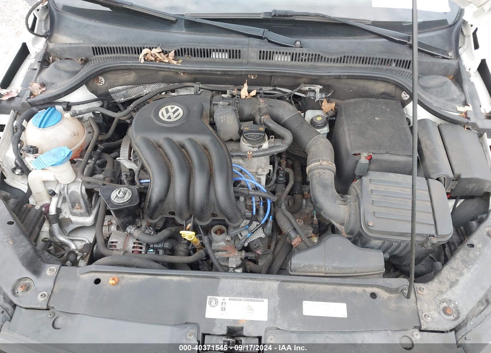 2013 VOLKSWAGEN JETTA 2.0L BASE/2.0L S VIN: 3VW2K7AJXDM309803