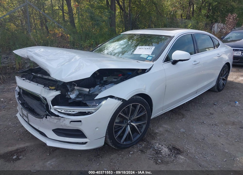 2019 VOLVO S90 VIN: LVYA22MKXKP110725
