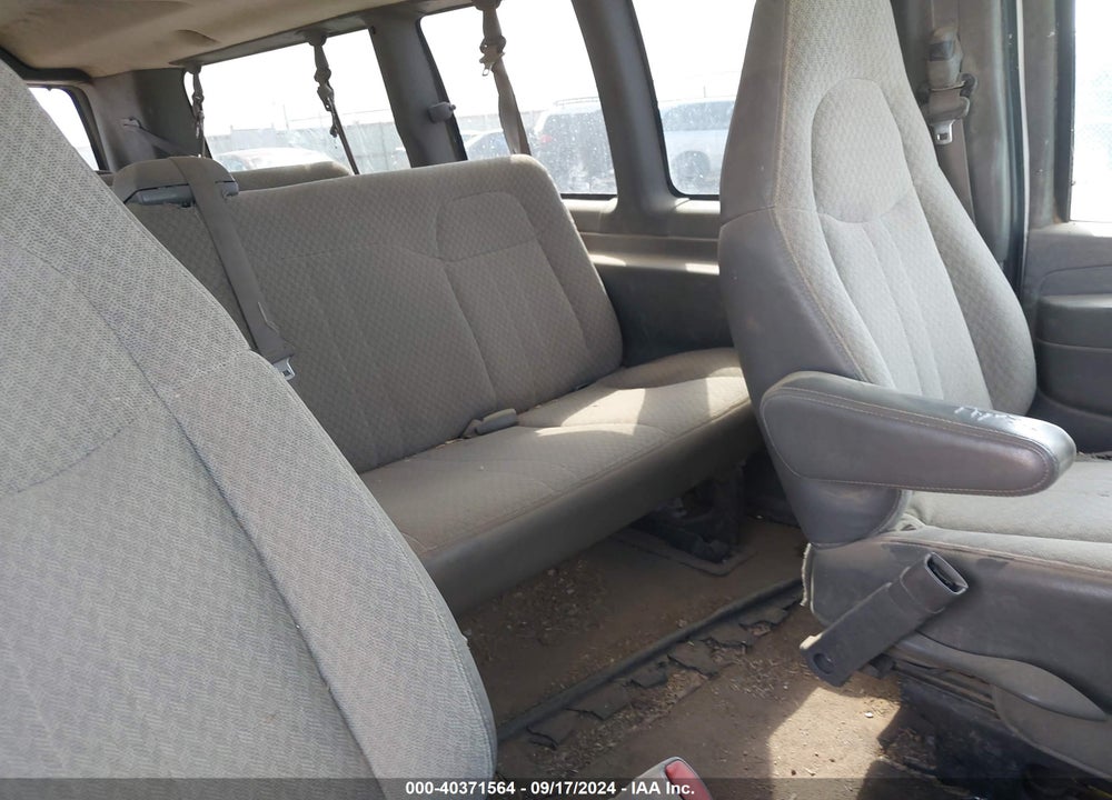 2008 GMC SAVANA LS VIN: 1GJHG39K381125609