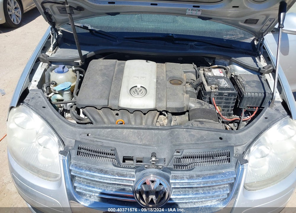 2008 VOLKSWAGEN JETTA SE/SEL VIN: 3VWRM71K88M032821