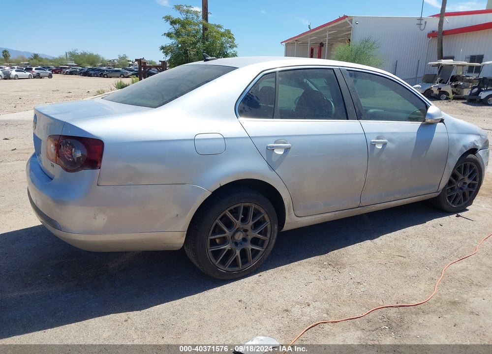 2008 VOLKSWAGEN JETTA SE/SEL VIN: 3VWRM71K88M032821