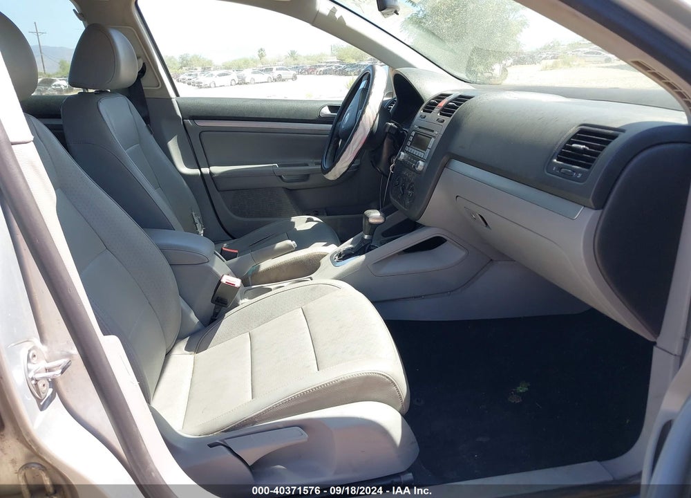 2008 VOLKSWAGEN JETTA SE/SEL VIN: 3VWRM71K88M032821