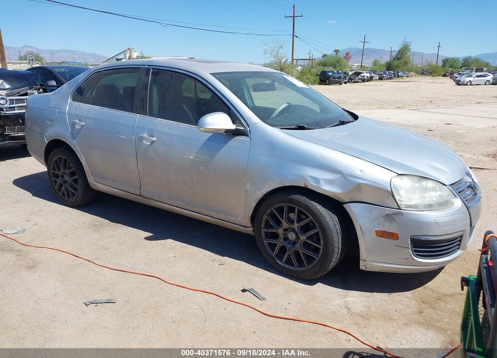 2008 VOLKSWAGEN JETTA SE/SEL VIN: 3VWRM71K88M032821