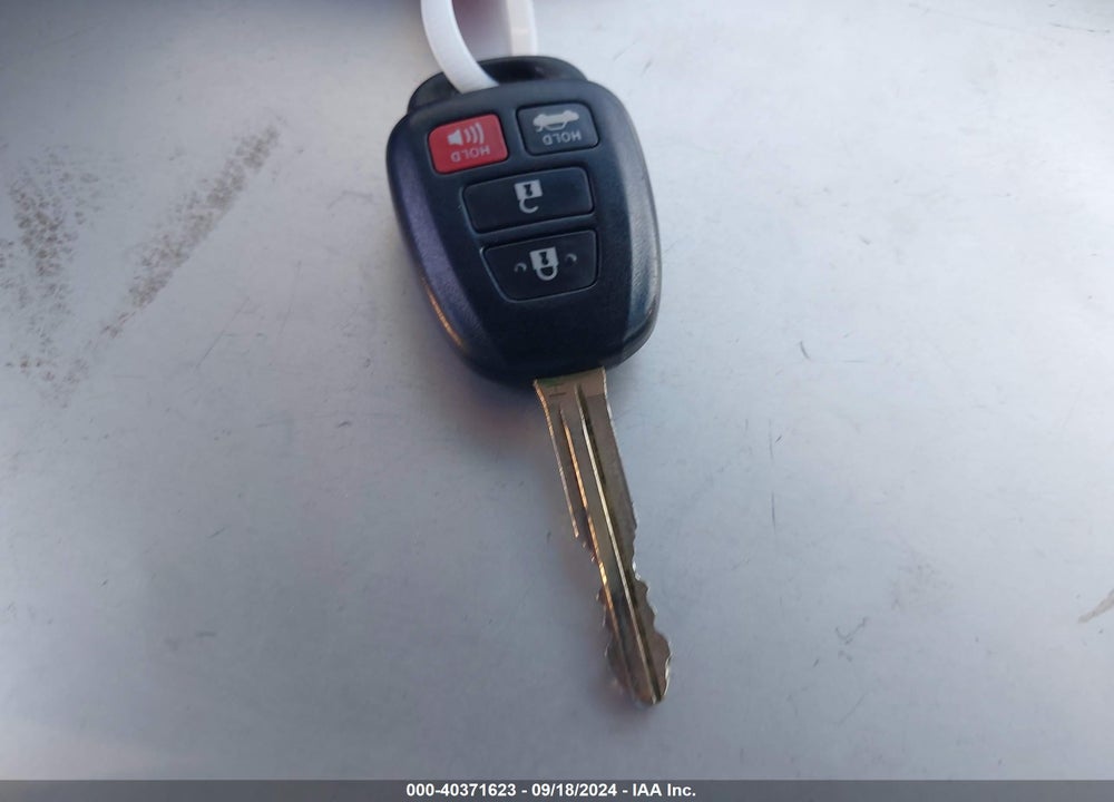 2016 TOYOTA CAMRY SE VIN: 4T1BF1FK5GU183562